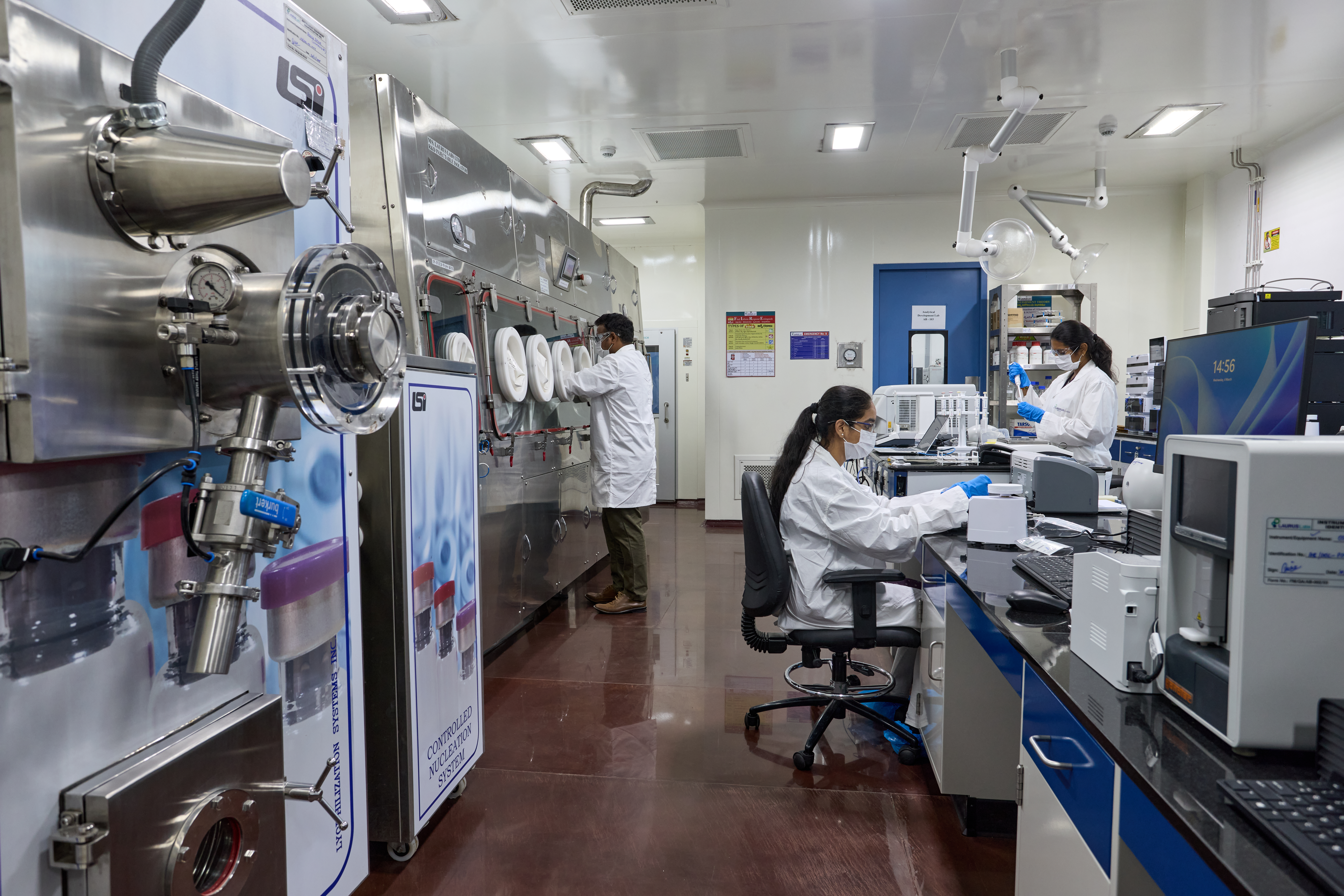 Laurus New R&D Center facility icon - pharmaceutical research and development infrastructure for DS Development